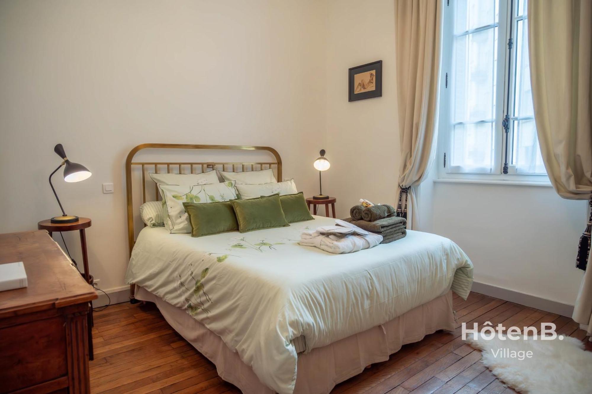 "Les Effrontes" Louis Blanc Charming Apartment Limoges Ngoại thất bức ảnh