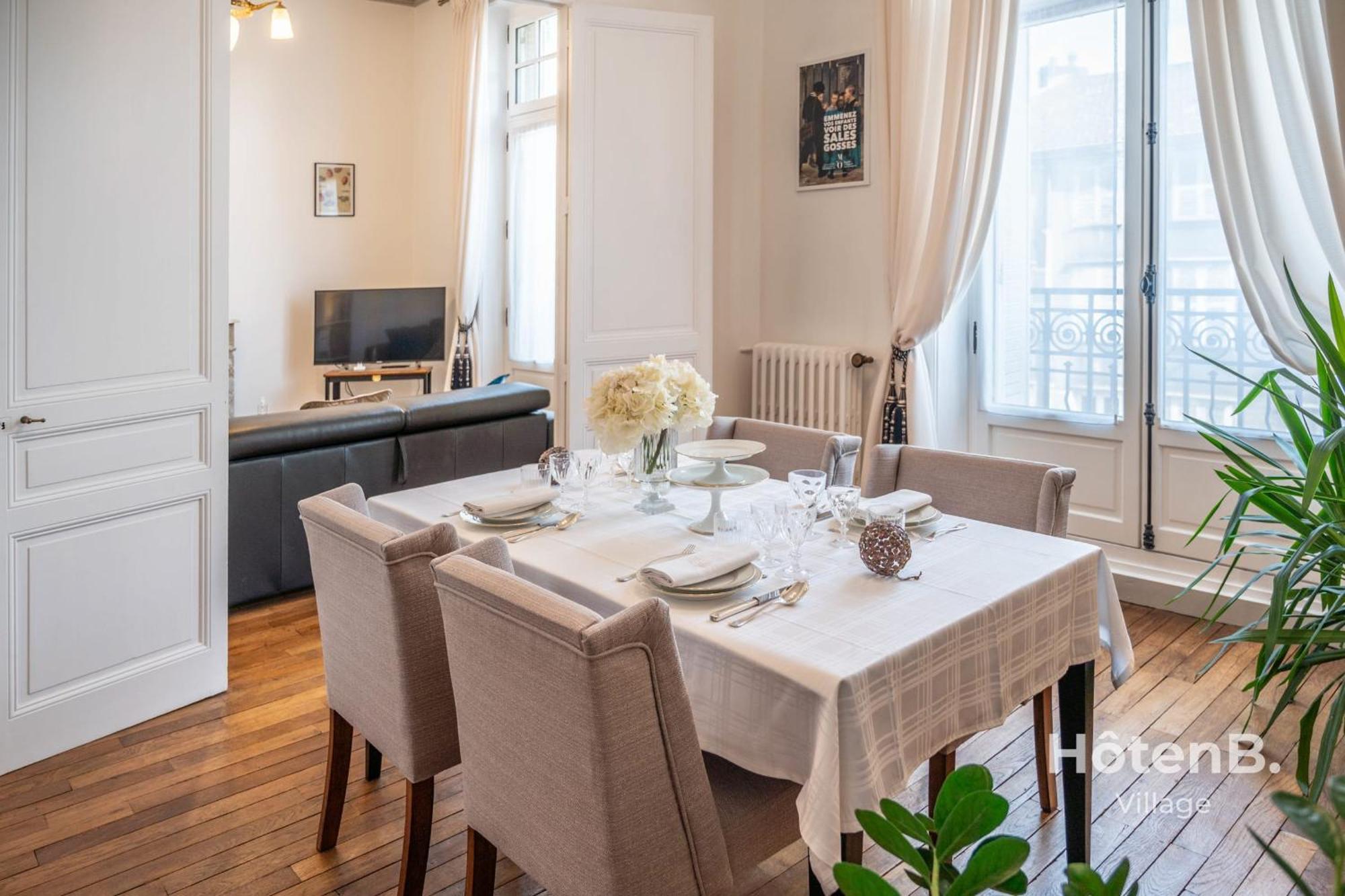"Les Effrontes" Louis Blanc Charming Apartment Limoges Ngoại thất bức ảnh